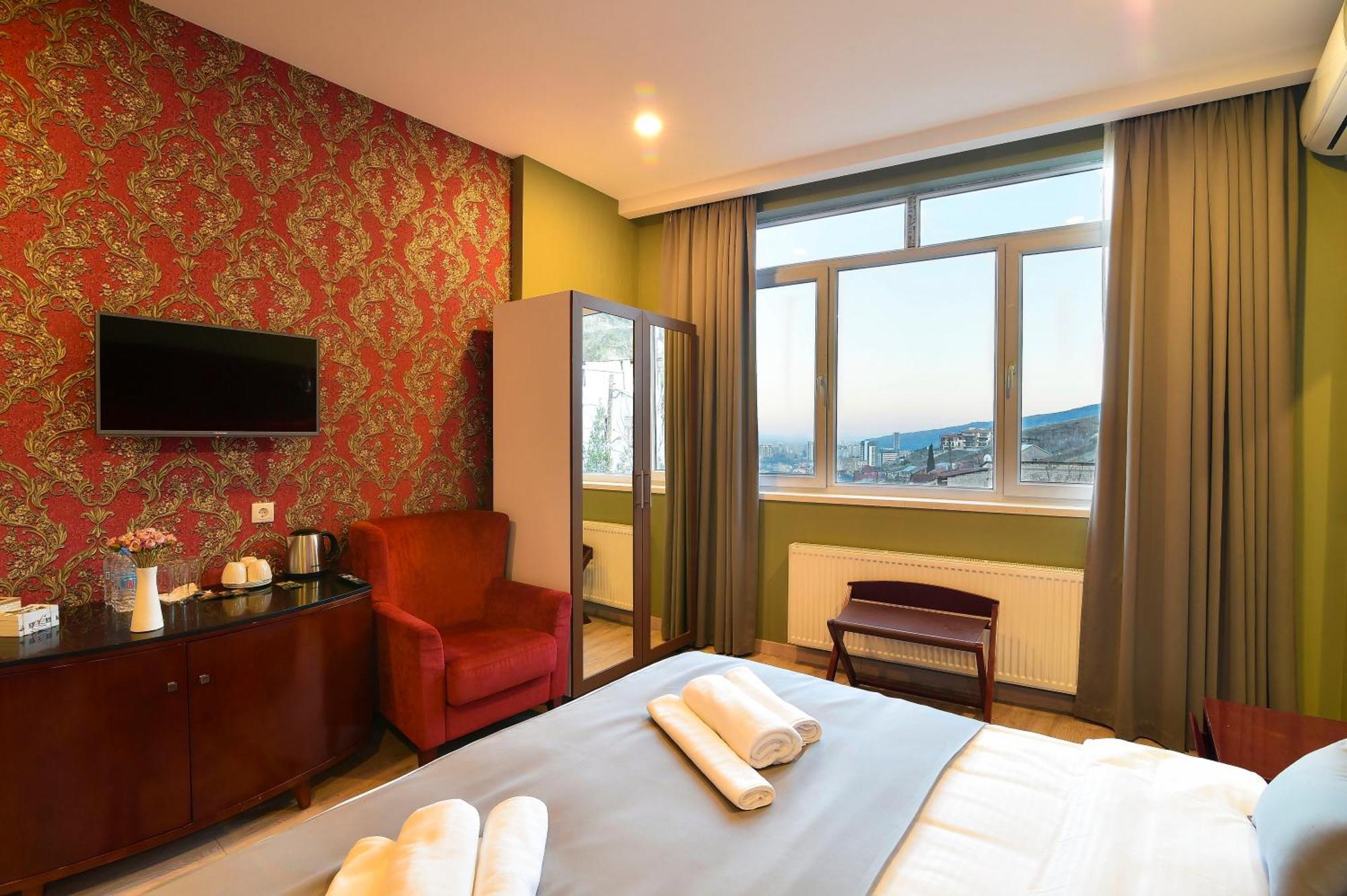 Kraveli Hotel Tbilissi Extérieur photo