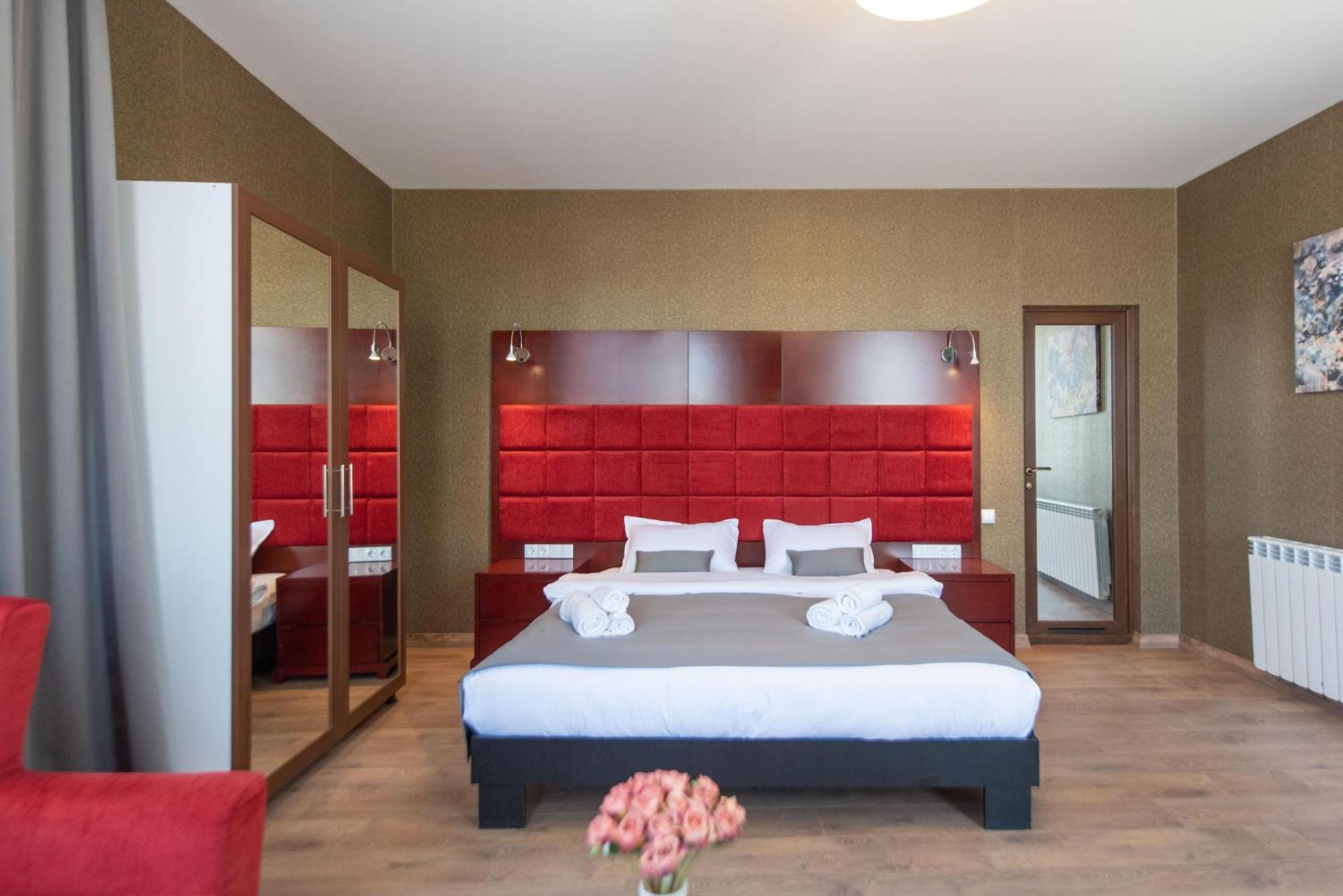 Kraveli Hotel Tbilissi Extérieur photo