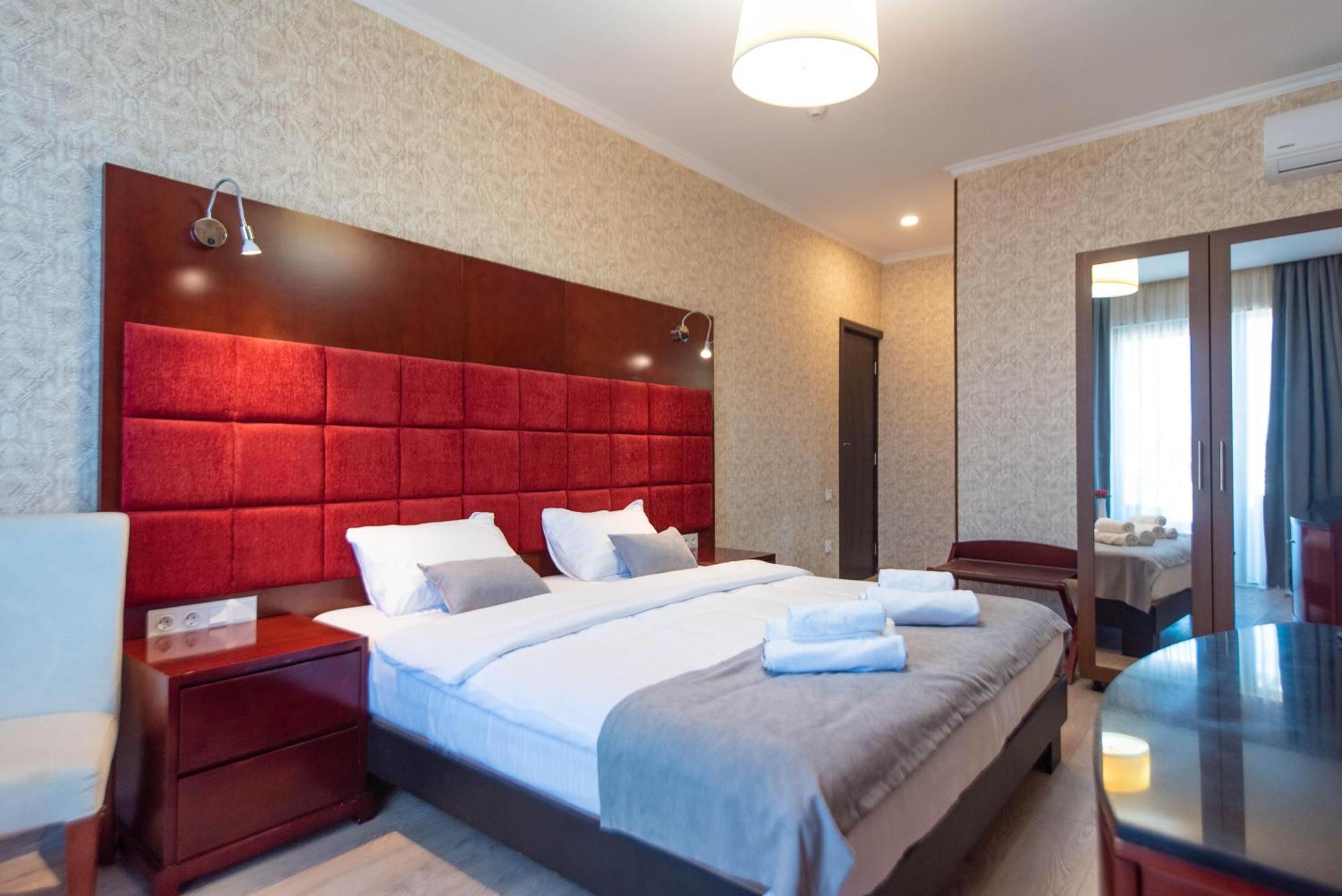 Kraveli Hotel Tbilissi Extérieur photo