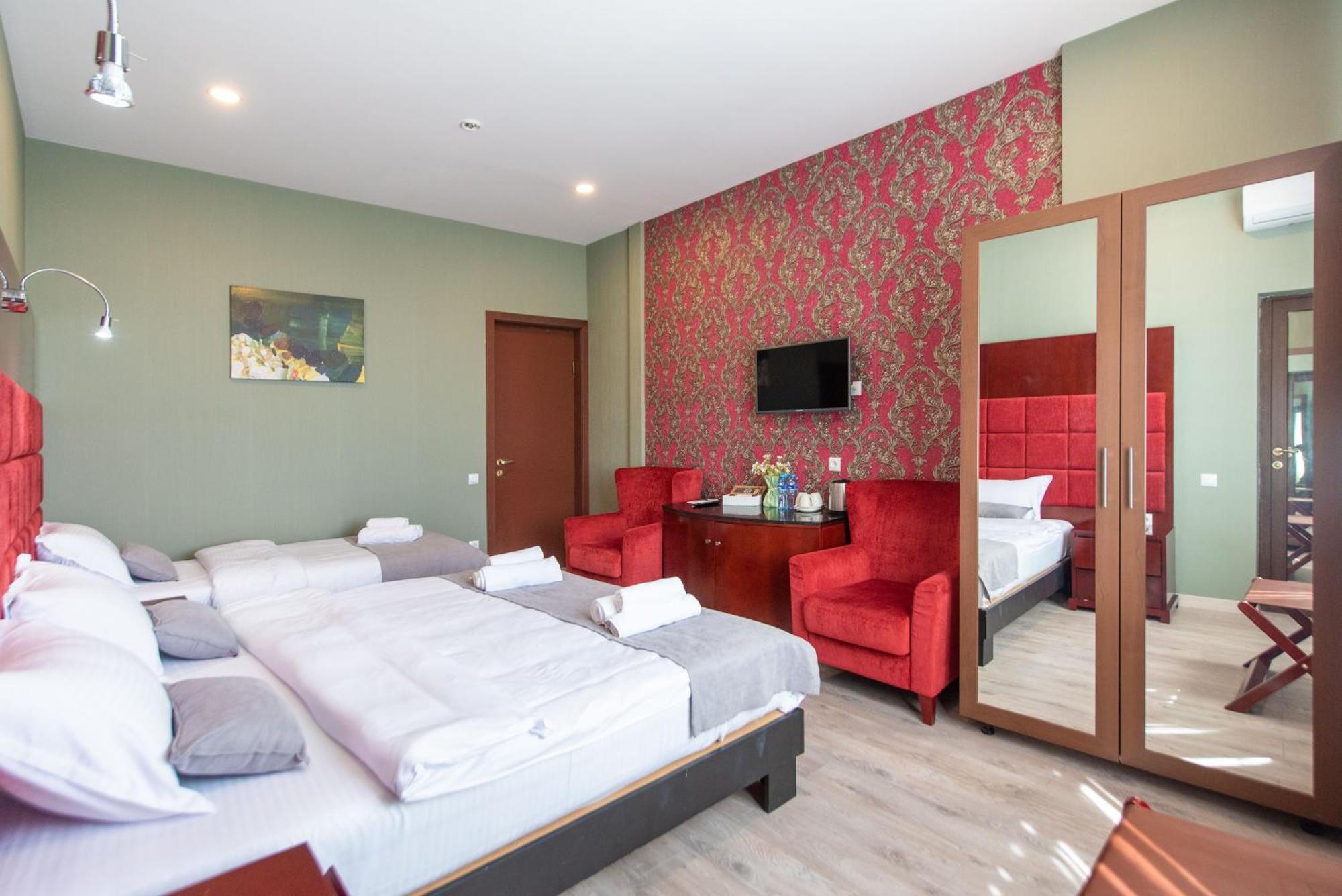 Kraveli Hotel Tbilissi Extérieur photo