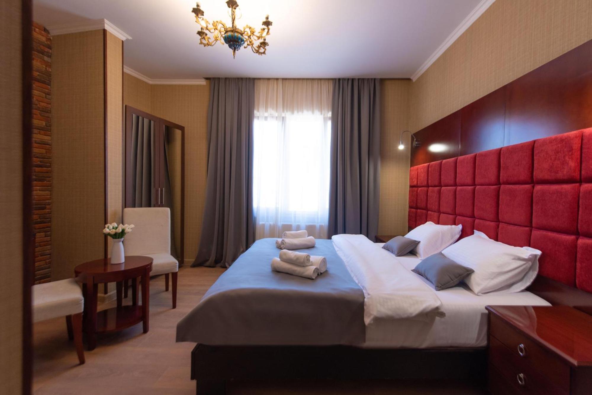 Kraveli Hotel Tbilissi Extérieur photo